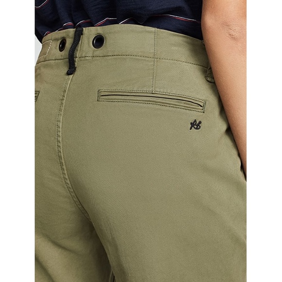 Rag & Bone/JEAN Buckley Chinos size 30 in the color Olive - Picture 8 of 11